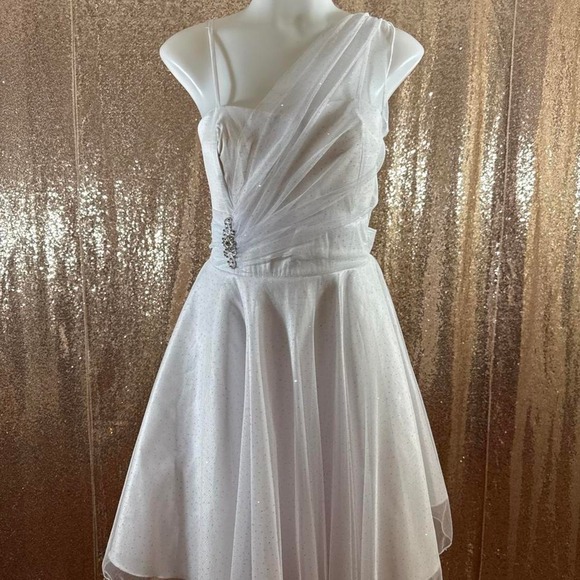 Poly Usa Dresses & Skirts - White Sparkly One Shoulder Party Dress NWT/Sizes M-XL-2XL-3XL